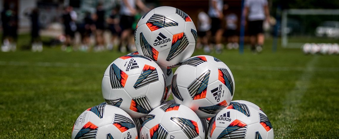 Nová sezóna sa bude hrať s loptami adidas Tiro Pro